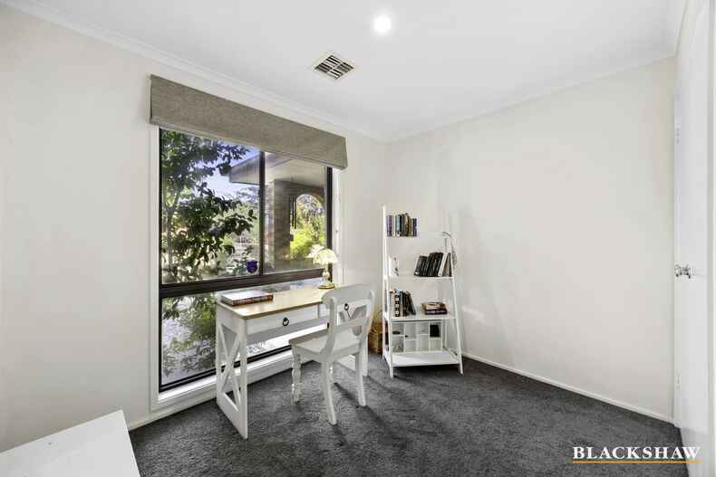 20 Sharwood Crescent Evatt 20 Sharwood Crescent Evatt