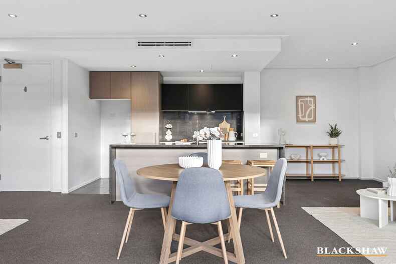 98/15 Coranderrk Street City