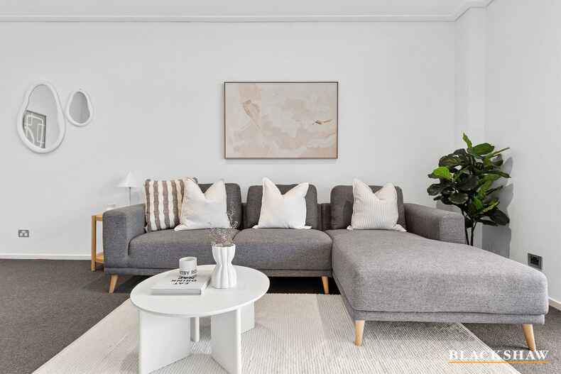 98/15 Coranderrk Street City