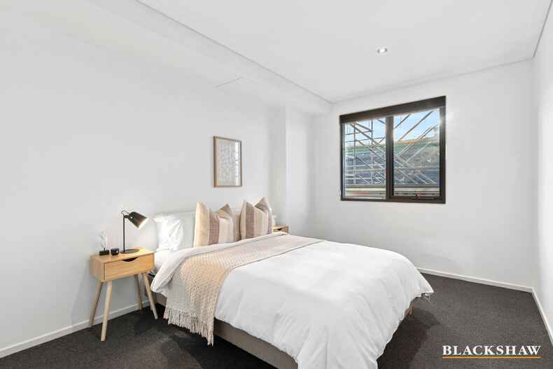 98/15 Coranderrk Street City