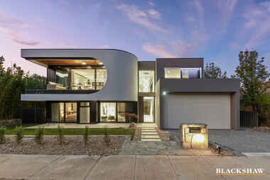 18 Denman Street Yarralumla