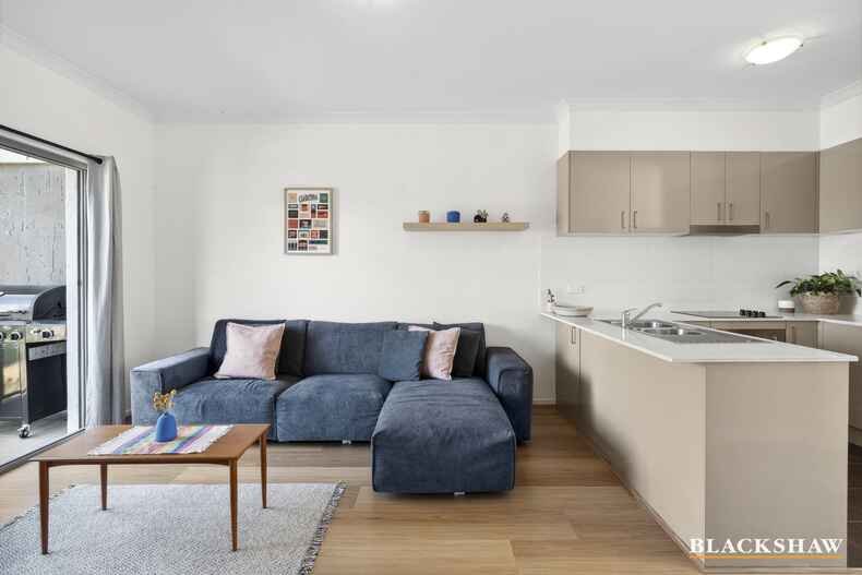 12/75 Elizabeth Jolley Crescent Franklin