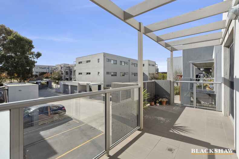 12/75 Elizabeth Jolley Crescent Franklin