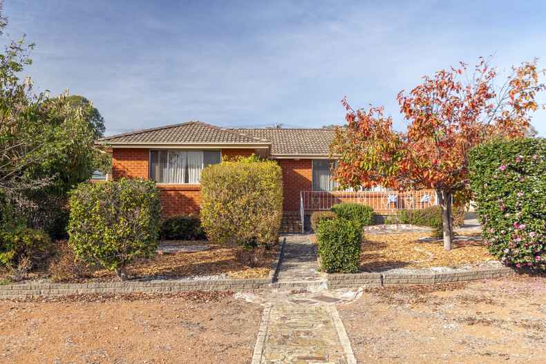 5 Barff Place Chifley