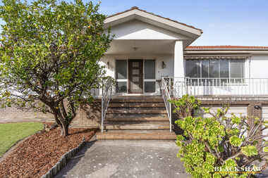 73 Shumack Street Weetangera