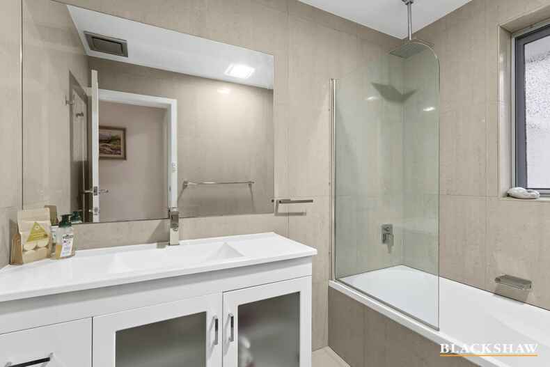 39 Sturt Avenue Narrabundah 39 Sturt Avenue Narrabundah