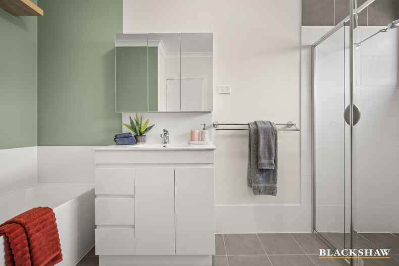 45/41 Philip Hodgins Street Wright 45/41 Philip Hodgins Street Wright