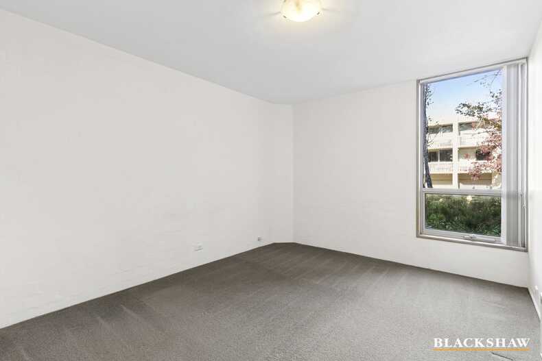 2/26 Macquarie Street Barton 2/26 Macquarie Street Barton