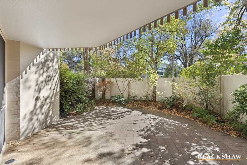 2/26 Macquarie Street Barton 2/26 Macquarie Street Barton