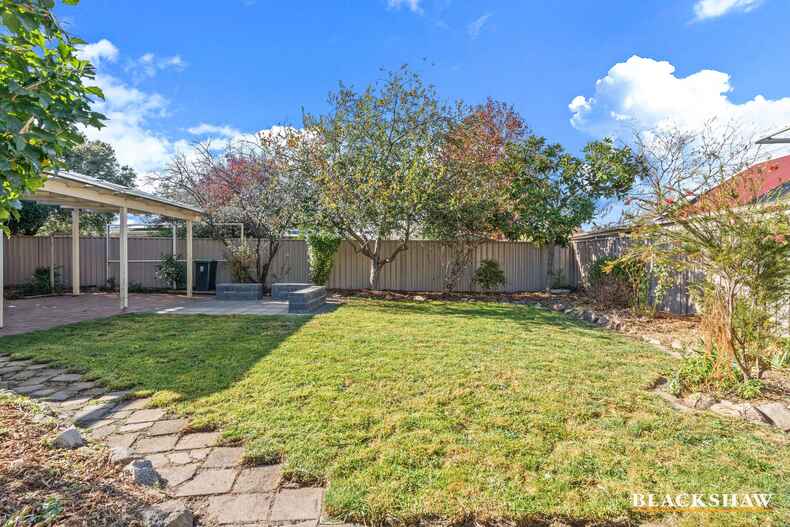 20 Alarmon Crescent Dunlop 20 Alarmon Crescent Dunlop