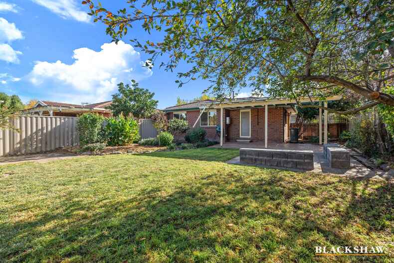 20 Alarmon Crescent Dunlop 20 Alarmon Crescent Dunlop