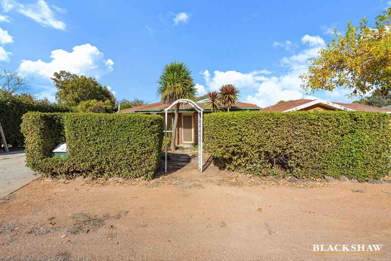 20 Alarmon Crescent Dunlop 20 Alarmon Crescent Dunlop