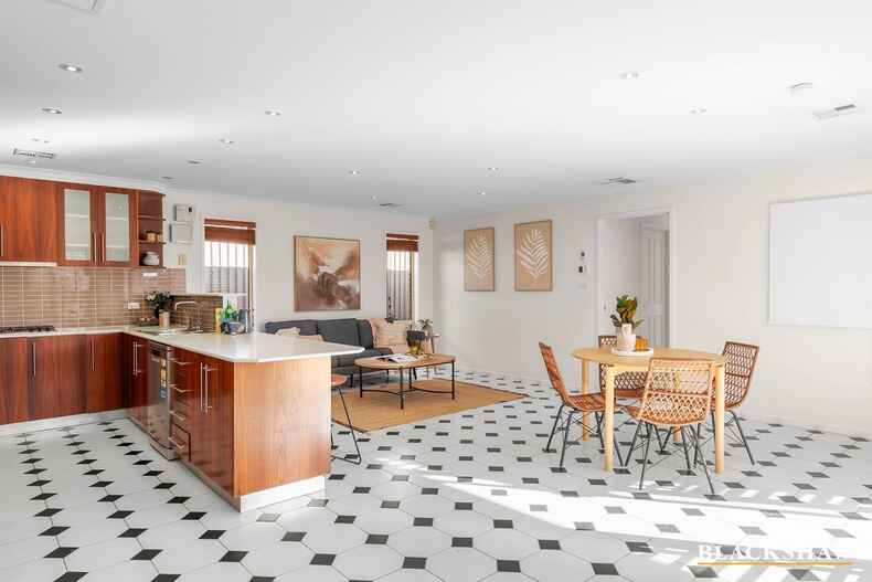 12 Cottam Place Nicholls 12 Cottam Place Nicholls