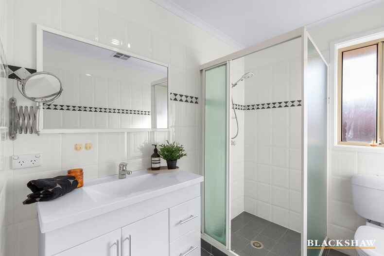 12 Cottam Place Nicholls 12 Cottam Place Nicholls