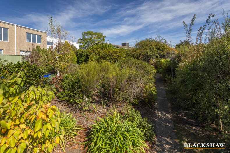 84 La Perouse Street Griffith