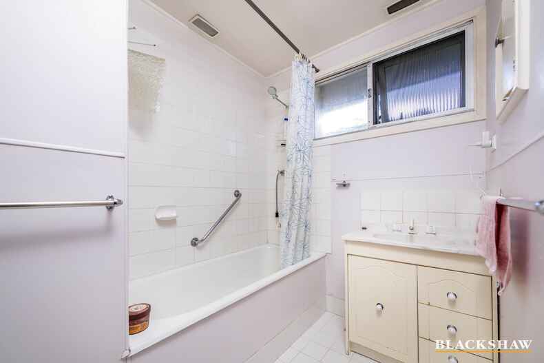 84 La Perouse Street Griffith