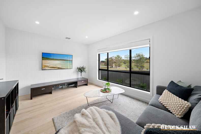 11 McCauley Avenue Googong