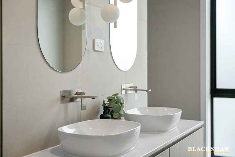 11 McCauley Avenue Googong