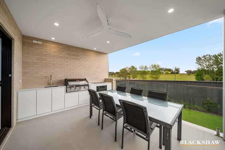 11 McCauley Avenue Googong