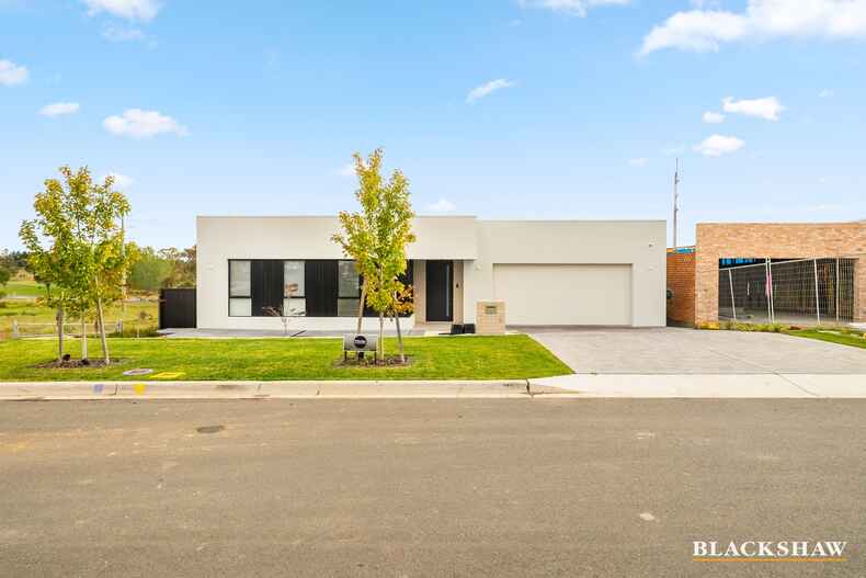 11 McCauley Avenue Googong