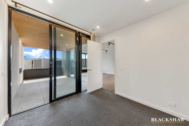 87/7 State Circle Forrest