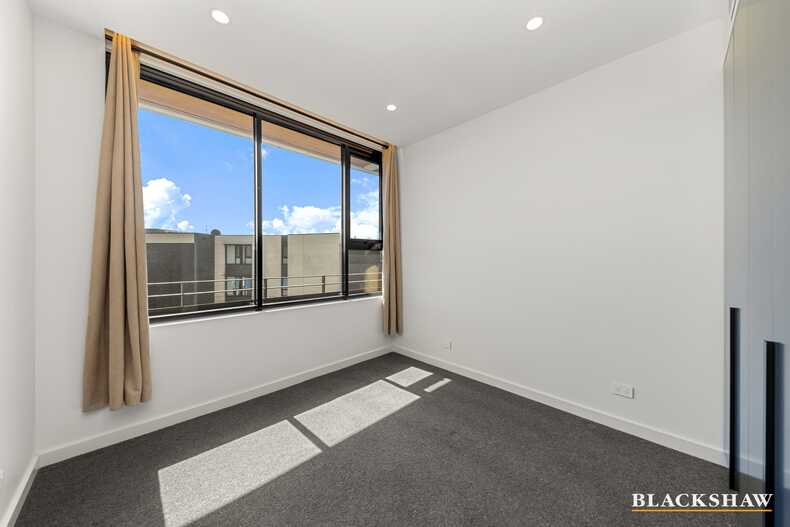 87/7 State Circle Forrest