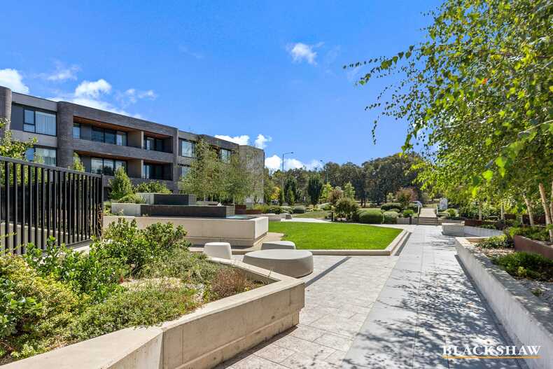 87/7 State Circle Forrest