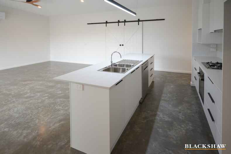 24 Woolabar Drive Broulee 24 Woolabar Drive Broulee