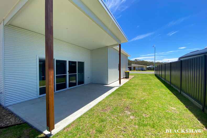 24 Woolabar Drive Broulee 24 Woolabar Drive Broulee