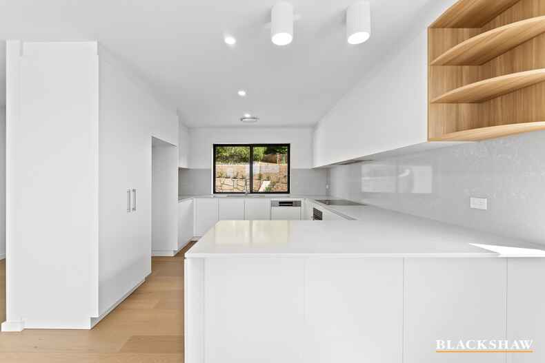 1/25 Mary Place Long Beach