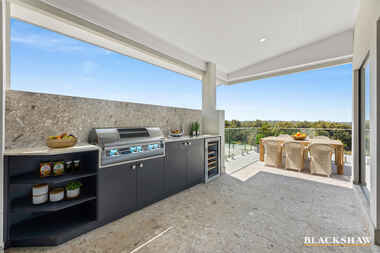 1/25 Mary Place Long Beach