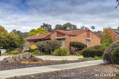 9/32 Were Street Calwell