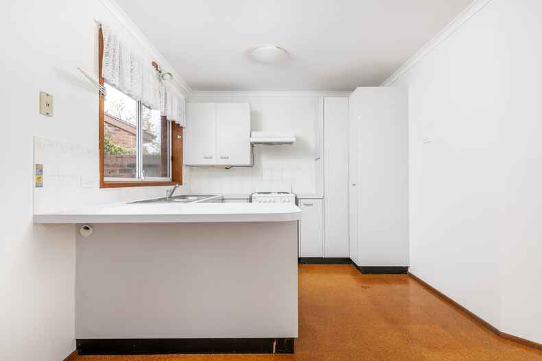 9/32 Were Street Calwell 9/32 Were Street Calwell