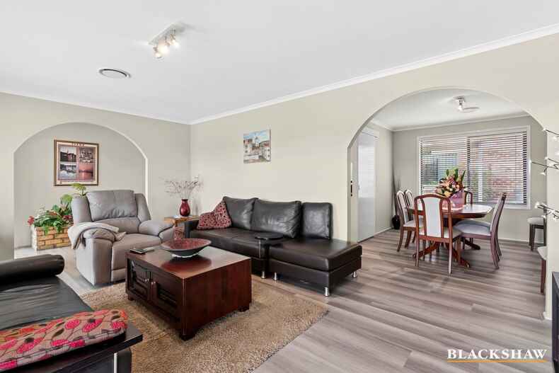 2 Creal Place Chisholm