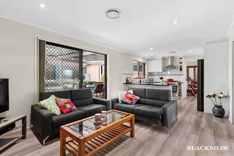 2 Creal Place Chisholm