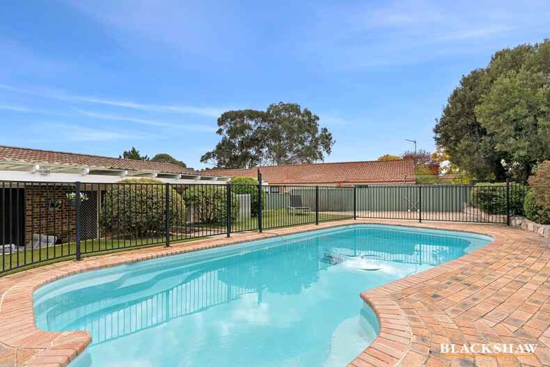 2 Creal Place Chisholm