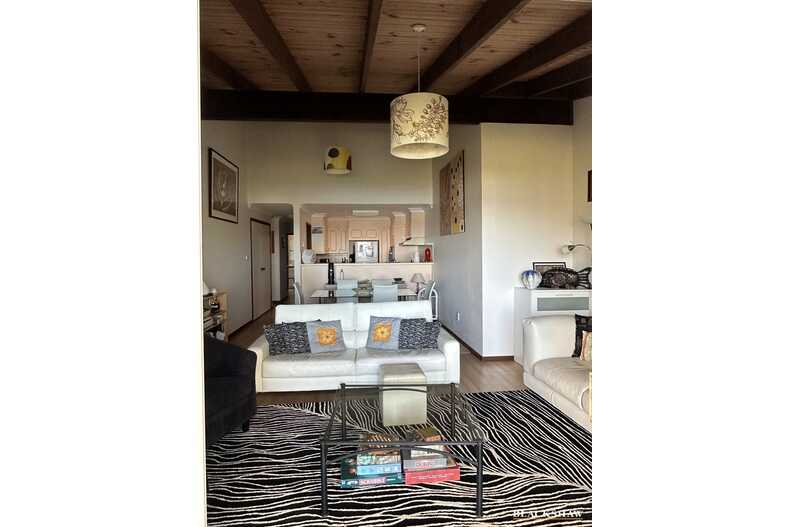 11/2C Graydon Avenue Denhams Beach 11/2C Graydon Avenue Denhams Beach