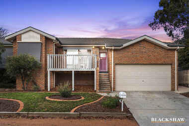 2/4 Sycamore Street Jerrabomberra