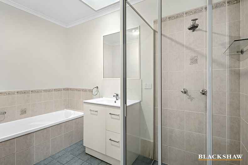 2/4 Sycamore Street Jerrabomberra 2/4 Sycamore Street Jerrabomberra