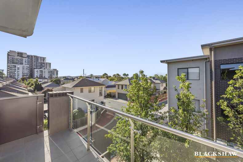 5/52 Swain Street Gungahlin