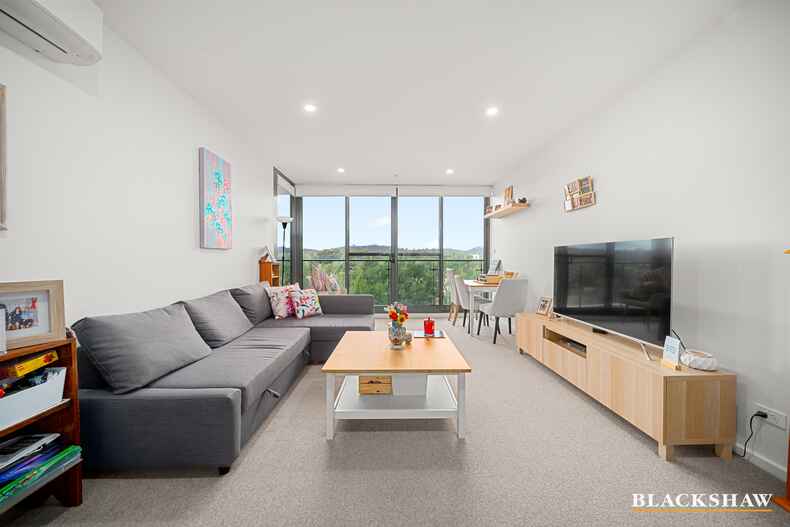141/15 Irving Street Phillip