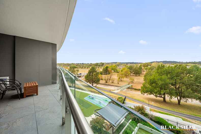 141/15 Irving Street Phillip