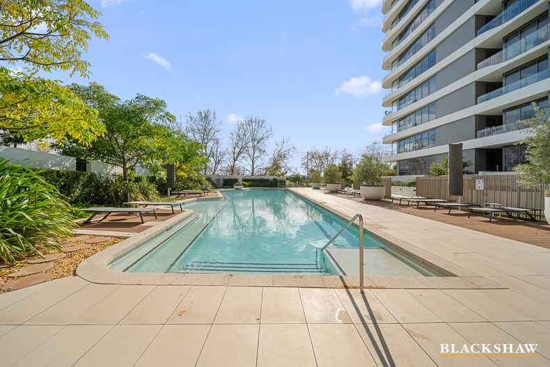 141/15 Irving Street Phillip