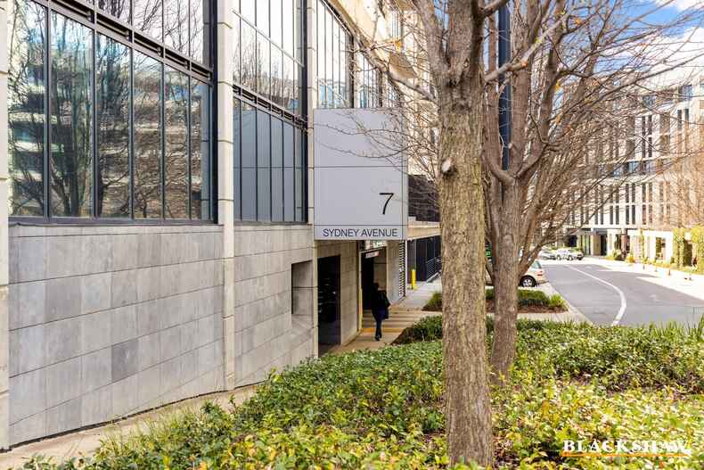 24/7 Sydney Avenue Barton