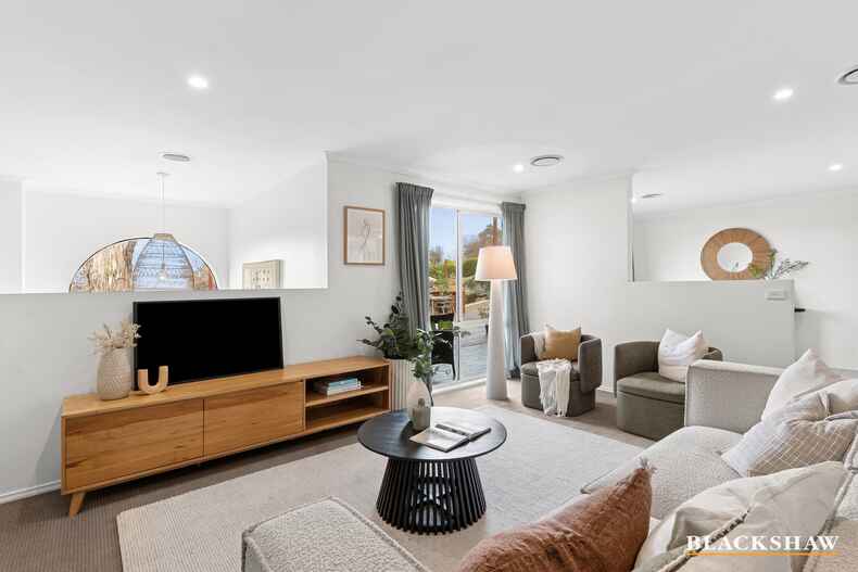 82 Gurrang Avenue Ngunnawal