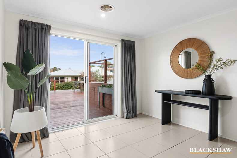 82 Gurrang Avenue Ngunnawal