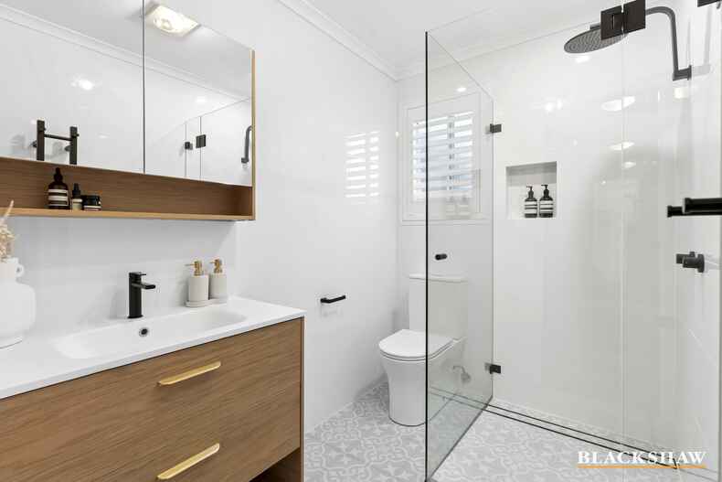 82 Gurrang Avenue Ngunnawal