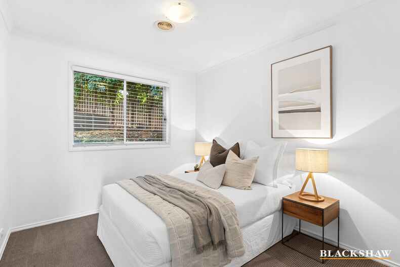 82 Gurrang Avenue Ngunnawal