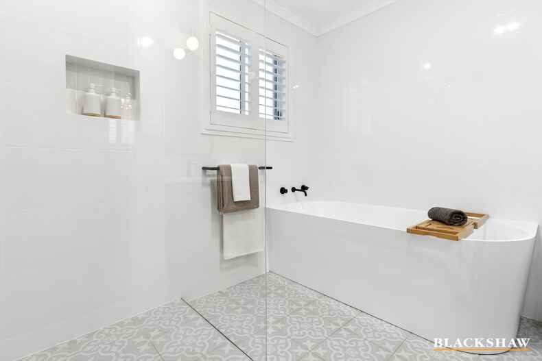 82 Gurrang Avenue Ngunnawal