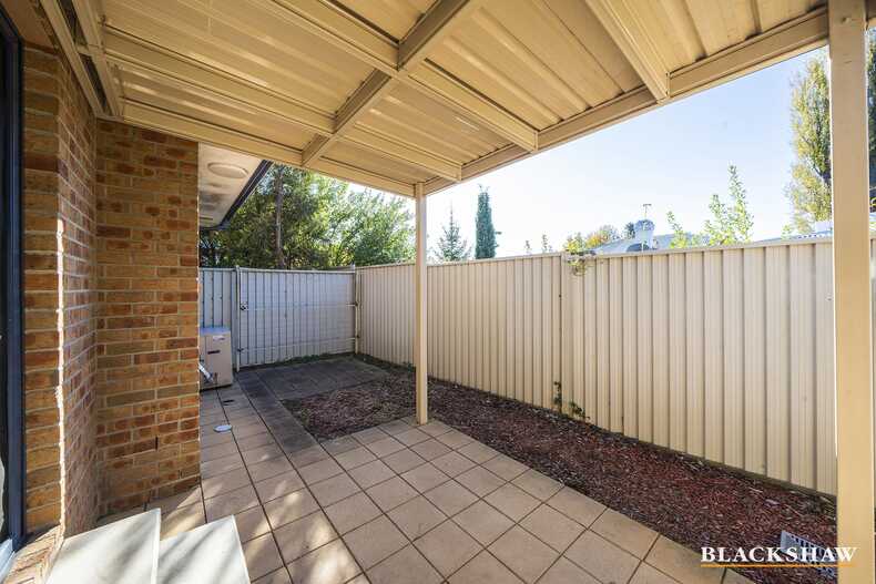Level 1/3/19 Donald Road Queanbeyan
